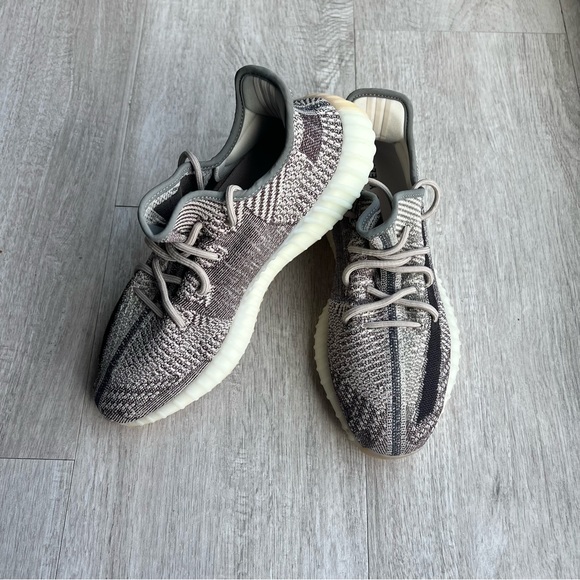 Adidas Yeezy Boost 350 V2, Men’s size 12, Zyon - Picture 4 of 13
